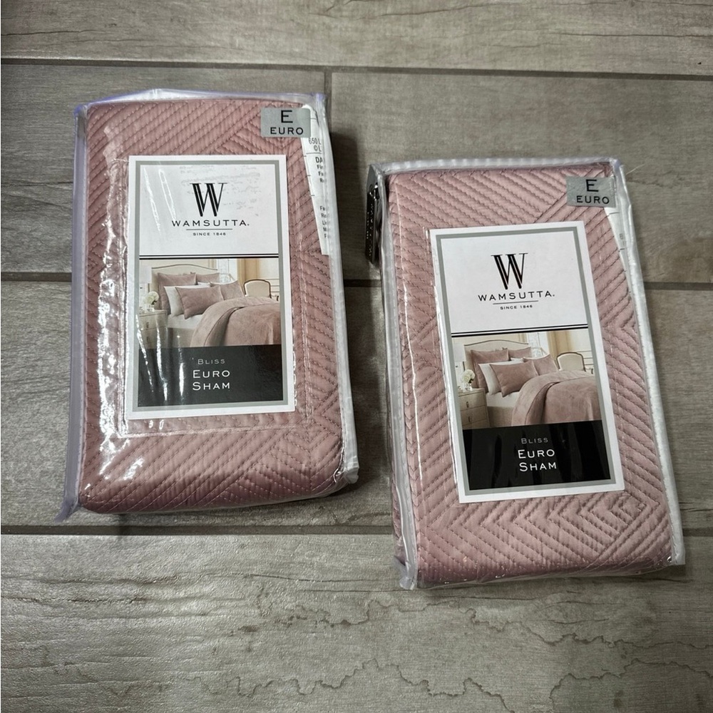 Pair of Wamsutta Bliss Euro Shams NWT